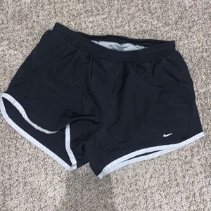 Nike loose workout shorts